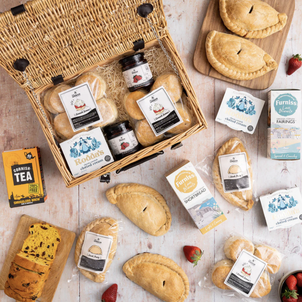 THE CORNISH COMPANY – PASTY & CREAM TEA PARTY HAMPER